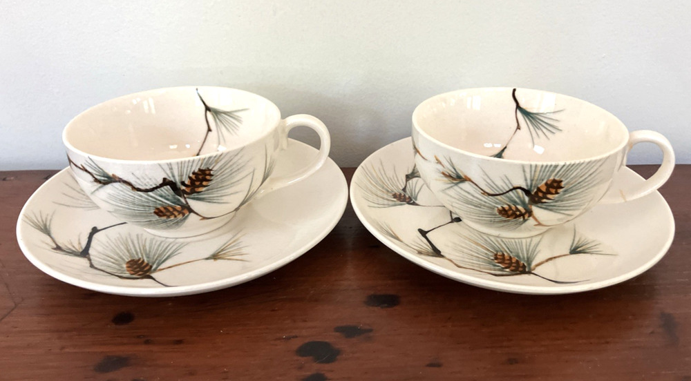 Set Pair 2 Vintage Mid Century Canyon Pine Cones Kanedai Japan Tea Cups Saucers